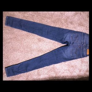 Women’s jeans Mile High Levi’s size 25